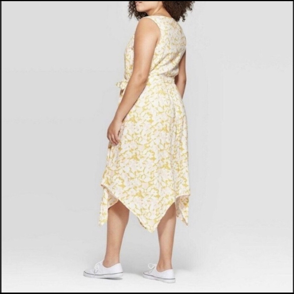 # Ava + Viv 2X Floral Print Sleeveless Midi Dress